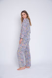 Pijama flores grises